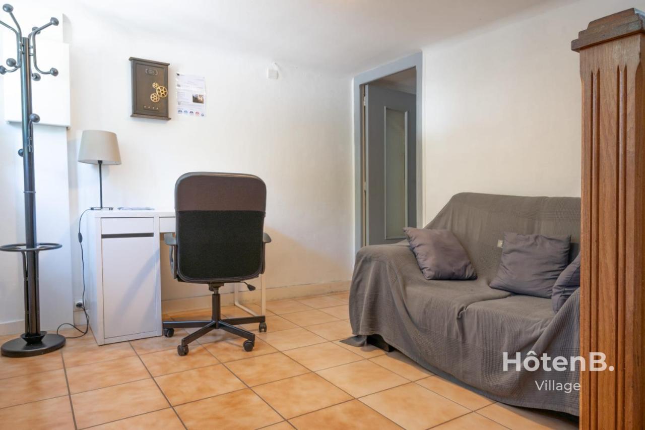 Large House Close To City Center Limoges Bagian luar foto